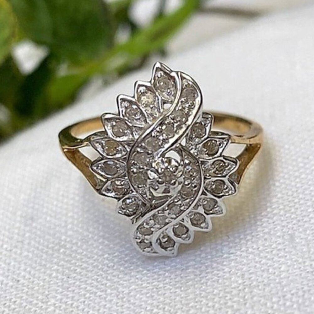 vintage estate diamond cluster ring size 6